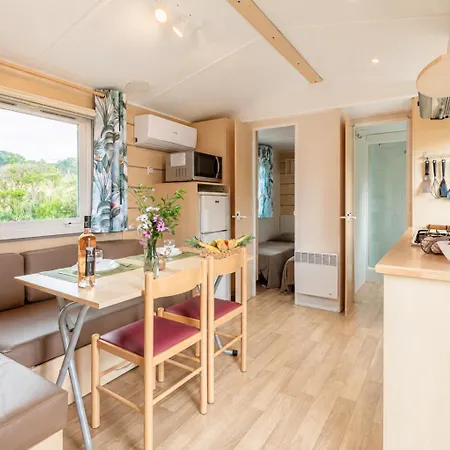 Le Photinia, Mobil-home Climatise Avec Vue Situe Au Coeur Du Domaine